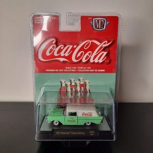 M2 MACHINES - COCA COLA - 1957 CHEVROLET SEDAN DELIVERY - GG01 18-61